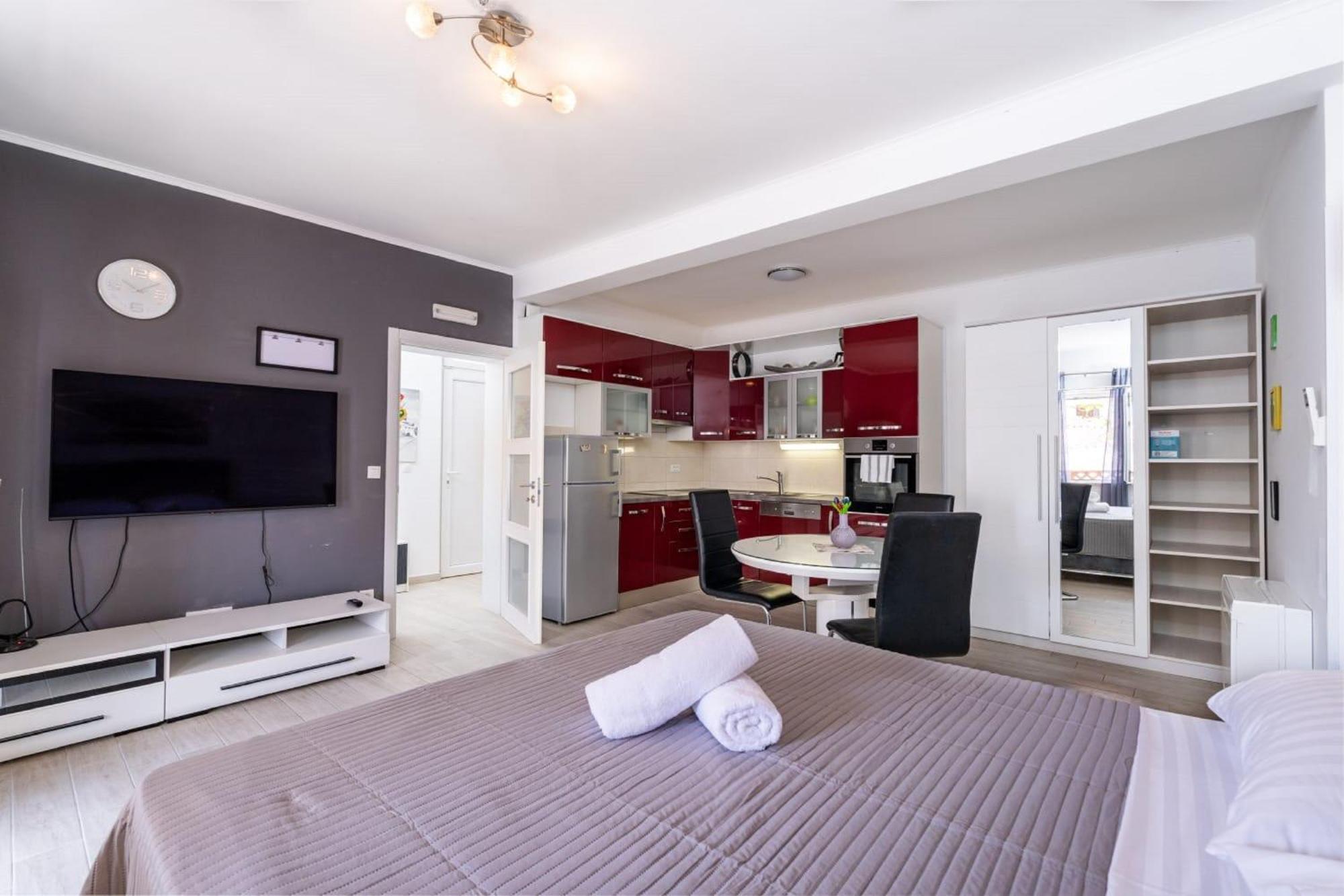 Apartment Feather Дубровник Екстериор снимка